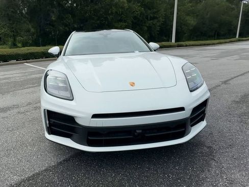 New 2025 Porsche Panamera image 3