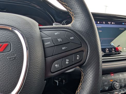 Used 2025 Dodge Durango R/T AWD/4WD image 26