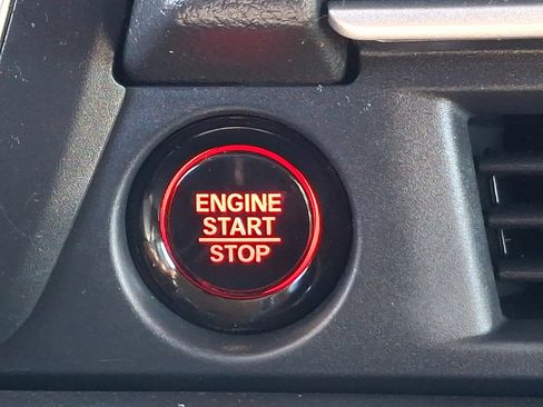 Used 2025 Honda Pilot EX-L image 22