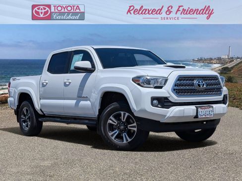 Used 2016 Toyota Tacoma TRD Sport RWD image 1