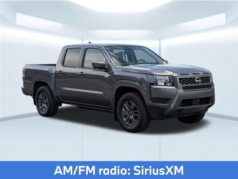 Certified 2025 Nissan Frontier SV RWD image 10