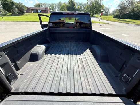 Used 2022 Chevrolet Silverado 2500 LTZ w/ LTZ Plus Package image 28