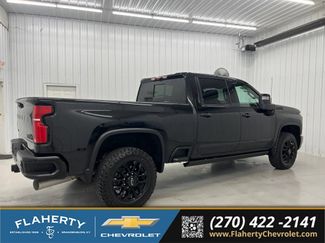 Used 2026 Chevrolet Silverado 2500 High Country w/ Midnight Edition AWD/4WD video 2