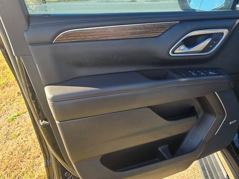 Used 2021 Chevrolet Tahoe High Country w/ Premium Package image 23