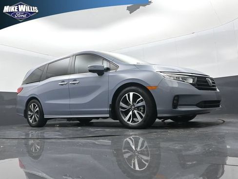 Used 2023 Honda Odyssey Touring image 17
