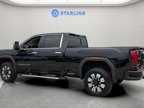 Used 2024 GMC Sierra 2500 Denali AWD/4WD image 4