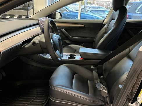 Used 2022 Tesla Model 3 Base image 7