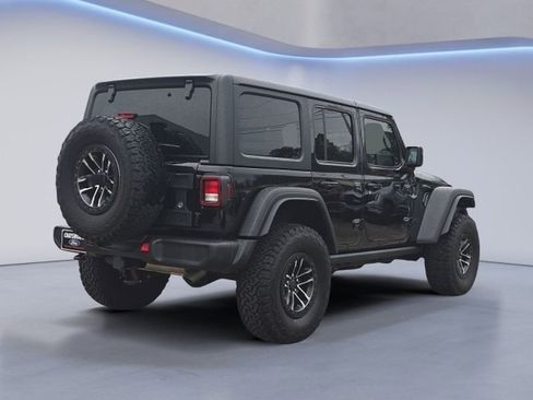 Used 2024 Jeep Wrangler Willys image 3
