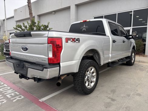 Used 2017 Ford F250 XL w/ STX Appearance Package image 5
