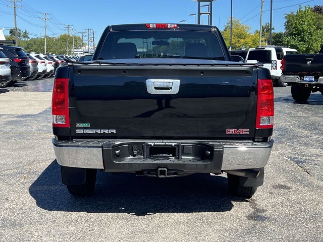 Used 2010 GMC Sierra 1500 W/T w/ Work Truck Preferred Package RWD image 4