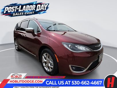 Certified 2017 Chrysler Pacifica Limited