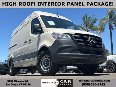 Used 2023 Mercedes-Benz Sprinter 2500 image 1
