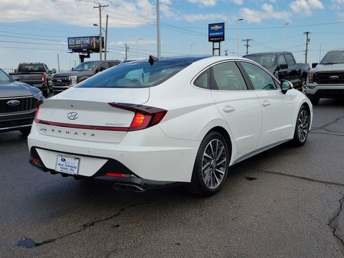 Used 2022 Hyundai Sonata Limited FWD image 4