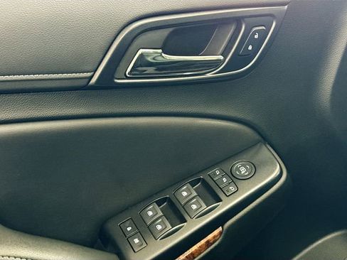Used 2020 Chevrolet Tahoe Premier AWD/4WD image 18