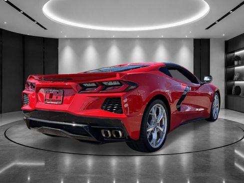 Certified 2023 Chevrolet Corvette Stingray Preferred Cpe w/ 2LT RWD image 4