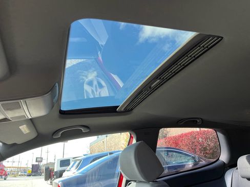 Used 2006 Volkswagen GTI 2.0T 2-Door image 9