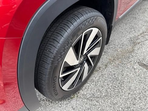 Used 2024 Volkswagen Atlas SEL AWD/4WD image 11
