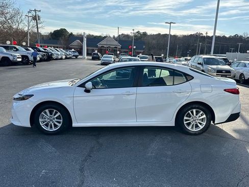 Certified 2025 Toyota Camry LE image 6