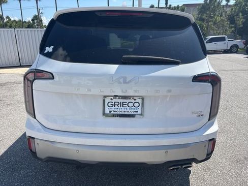 Used 2023 Kia Telluride SX Prestige image 3