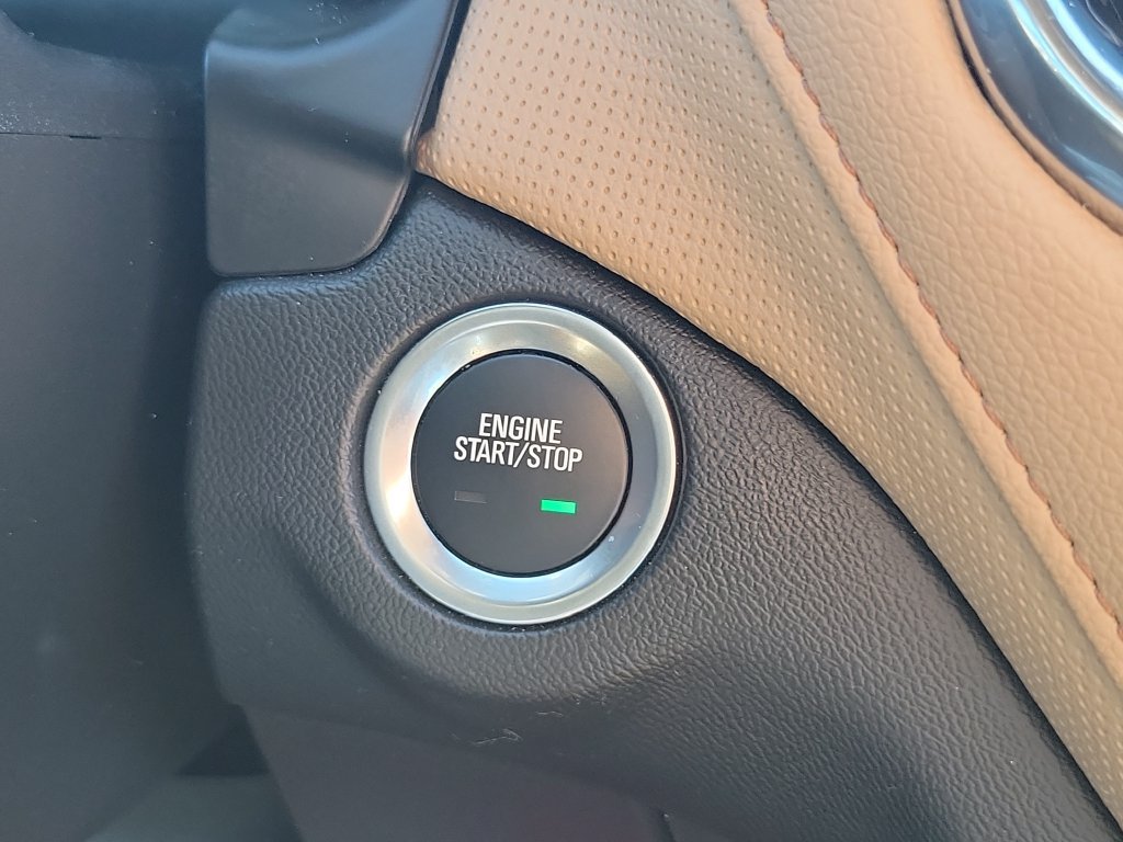 Used 2024 Chevrolet Equinox Premier FWD image 24