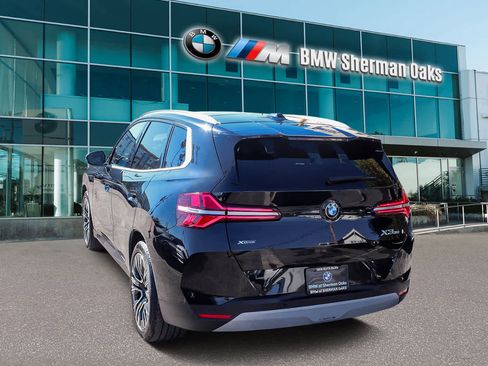 Used 2025 BMW X3 xDrive30i w/ Premium Package image 6