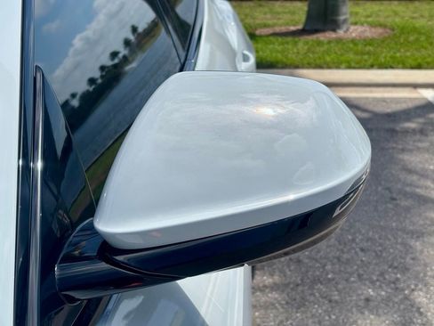 Used 2020 Lamborghini Urus AWD/4WD image 31