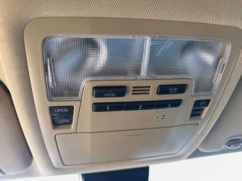 Used 2019 Toyota Highlander Limited image 27