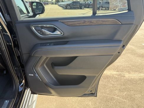 Used 2023 Chevrolet Tahoe Premier image 39
