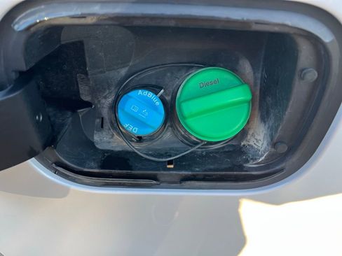 Used 2022 GMC Sierra 2500 Denali image 14