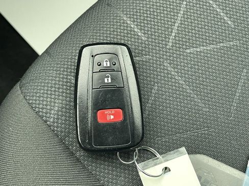 Used 2023 Toyota RAV4 XLE image 30