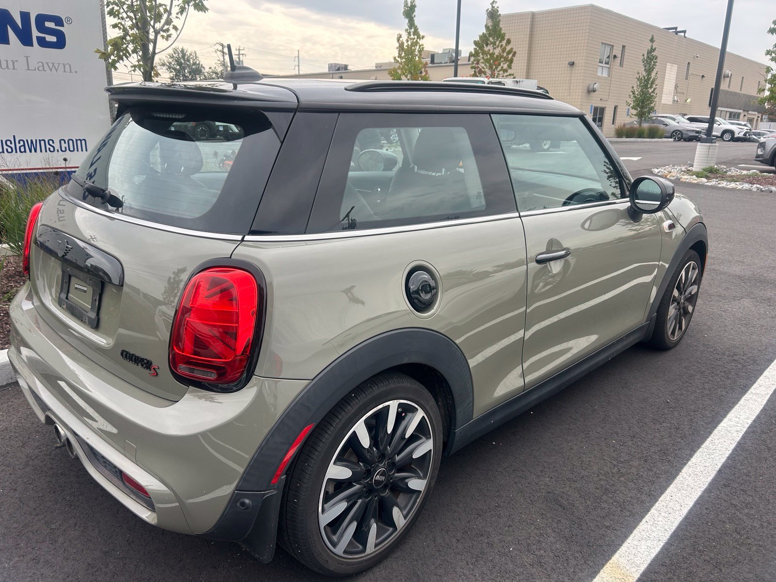 Used 2020 MINI Cooper S w/ Premium Package FWD image 3