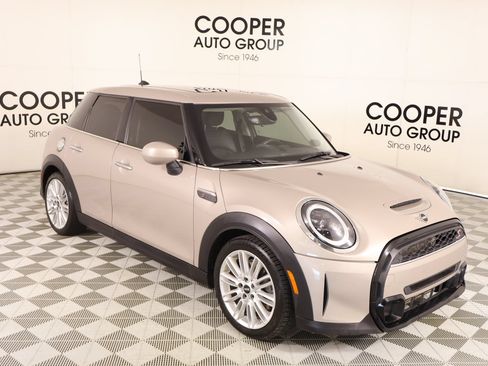 Used 2023 MINI Cooper S w/ Premium Package FWD image 1