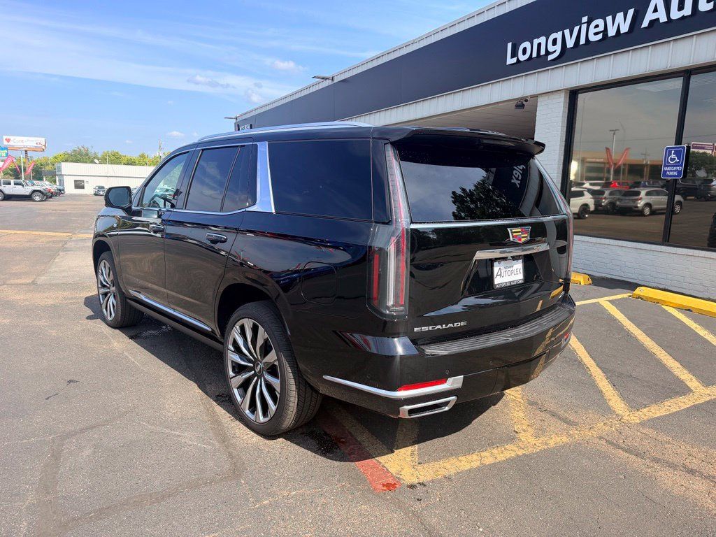 Used 2026 Cadillac Escalade Luxury w/ Touring Package AWD/4WD image 3