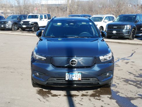 Certified 2022 Volvo XC40 P8 Recharge Ultimate image 2