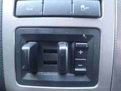 Used 2015 Ford Expedition XLT w/ Equipment Group 202A image 21