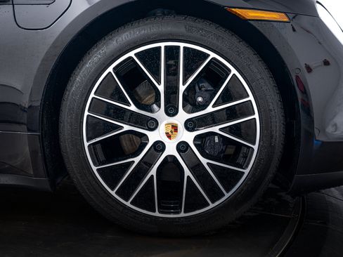Certified 2025 Porsche Taycan 4 image 11