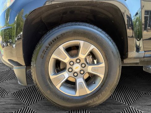 Used 2015 Chevrolet Colorado Z71 RWD image 16