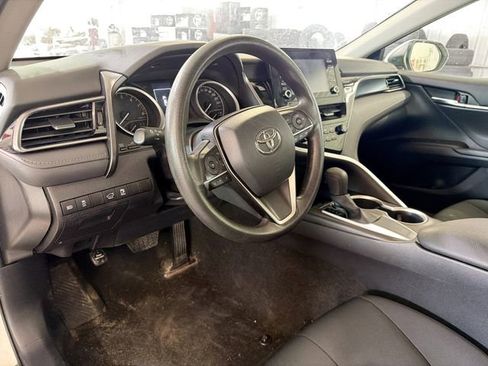 Used 2022 Toyota Camry LE image 8