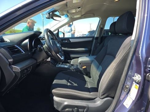 Used 2018 Subaru Outback 2.5i Premium AWD/4WD image 11
