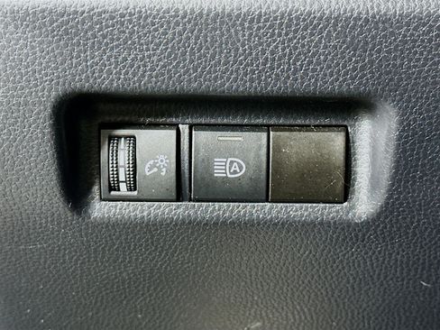 Used 2023 Toyota RAV4 XLE AWD/4WD image 17