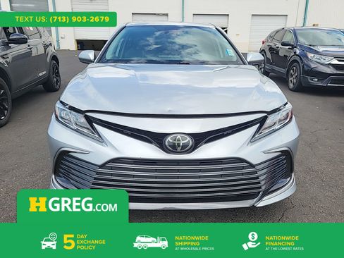 Used 2021 Toyota Camry LE FWD image 1