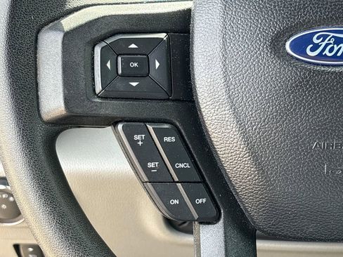 Used 2021 Ford F250 XLT w/ XLT Premium Package AWD/4WD image 19