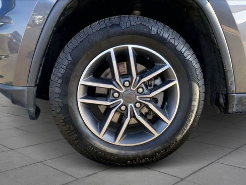 Used 2020 Jeep Grand Cherokee Limited w/ Premium Lighting Group RWD image 11