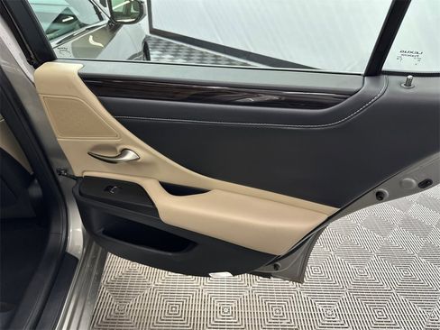 Used 2021 Lexus ES 350 w/ Premium Package image 18