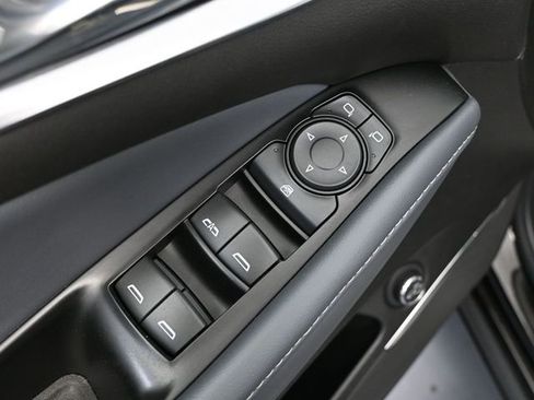 Used 2022 Buick Enclave Essence w/ Experience Buick Package image 21