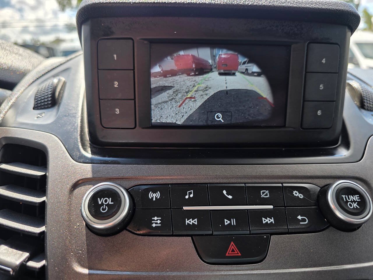 Used 2022 Ford Transit Connect XL FWD image 9