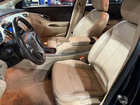 Used 2011 Buick LaCrosse CXL image 10