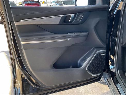 Certified 2025 Buick Enclave Preferred image 21