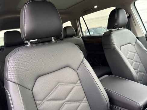 New 2026 Volkswagen Atlas SE image 19