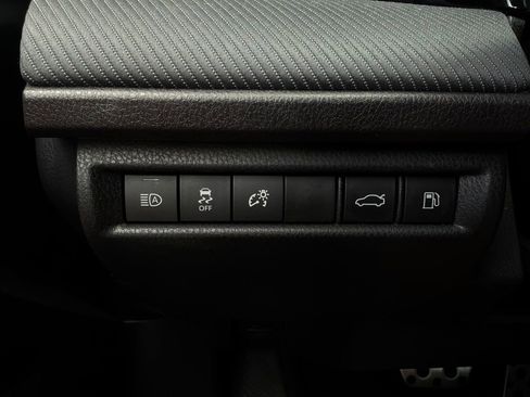 Used 2025 Toyota Camry SE FWD image 22